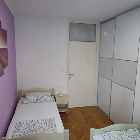 Apartment Maja *
